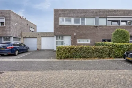 Koopwoning: Prins Constantijnhof 19 in Hoensbroek - €298.000 - 117m²