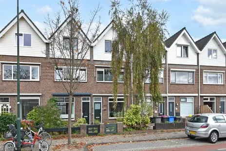 Tussenwoning te koop: Prins Hendriklaan 74, 't Lien zuid Leidschendam