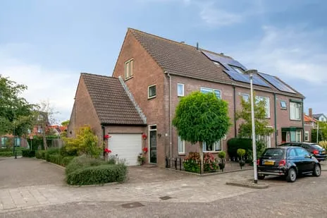Hoekwoning te koop: Prins Hendrikstraat 17, Oud-Beijerland Centrum Oud-Beijerland