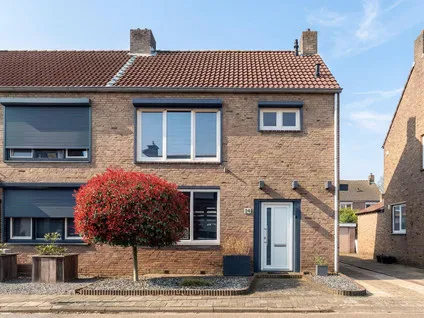 Twee-onder-één-kap te koop: Prins Hendrikstraat 24, Grevenbicht Grevenbicht