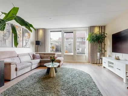 Tussenwoning te koop: Prins Hendrikstraat 26, Buitenuitbreiding-West Sliedrecht
