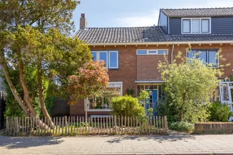 Hoekwoning te koop: Prins Hendrikstraat 36, Oranjebuurt Castricum