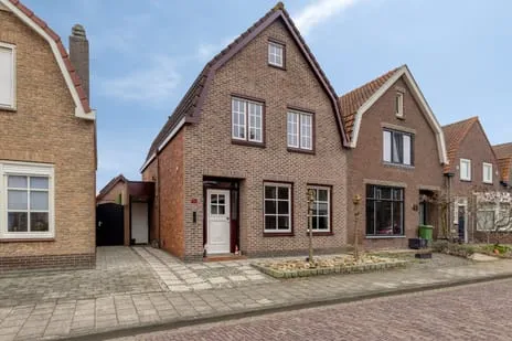 Hoekwoning te koop: Prins Hendrikstraat 43, Kern Axel Axel