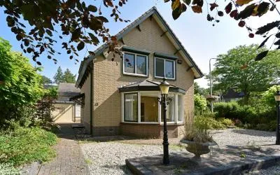 Vrijstaande woning te koop: Prins Hendrikweg 2, Doorn