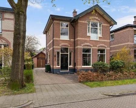 Vrijstaande woning te koop: Prins Mauritslaan 11, Apeldoorn