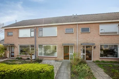 Tussenwoning te koop: Prins Mauritsstraat 15, Zonnemaat Zevenaar