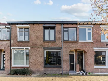 Tussenwoning te koop: Prins Mauritsstraat 84, Juliandorp Zwijndrecht