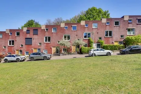 Tussenwoning te koop: Prins Willem-Alexanderlaan 25, Oranjebuurt Amersfoort