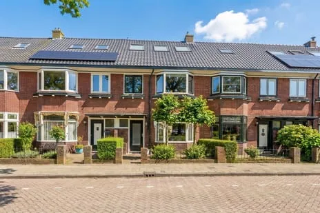 Tussenwoning te koop: Prins Willem-Alexandersingel 37, Van Galenbuurt Den Helder