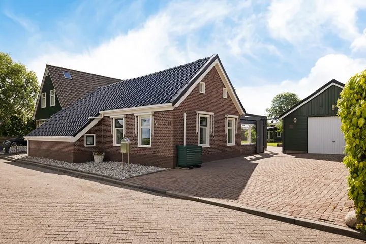 Vrijstaande woning te koop: Prinsenhof 18, Roodeschool Roodeschool