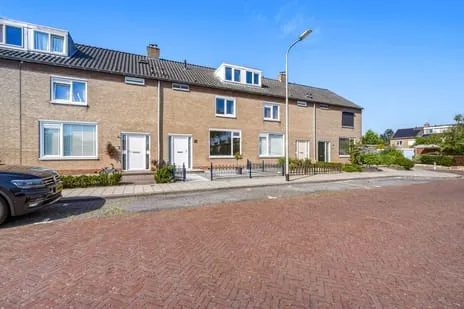 Terraced house for sale: Prinsenhove 62, Magistraatwijk III Middelburg