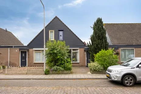 Tussenwoning te koop: Prinsenpolderstraat 15, Vierendelen Made