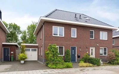Twee-onder-één-kap te koop: Prinsenstal 19, Beers kern Beers Nb