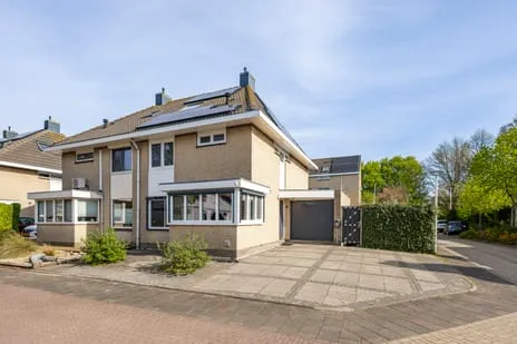 Twee-onder-één-kap te koop: Prinsenweer 80, De Weren Sliedrecht