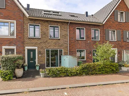 Tussenwoning te koop: Prinses Alexialaan 30, Hoofddorp