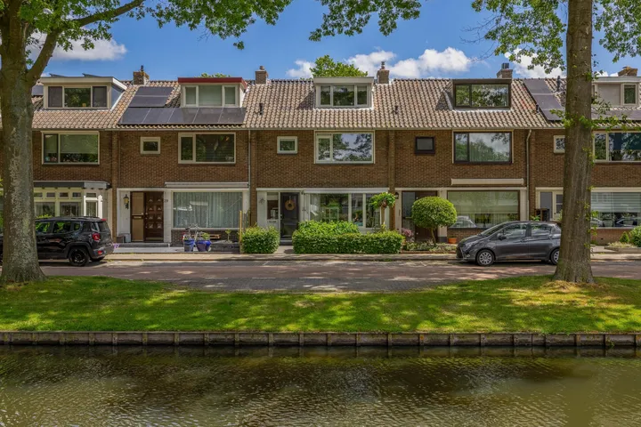 Tussenwoning te koop: Prinses Beatrixlaan 27, Oranjewijk Zuid Waddinxveen