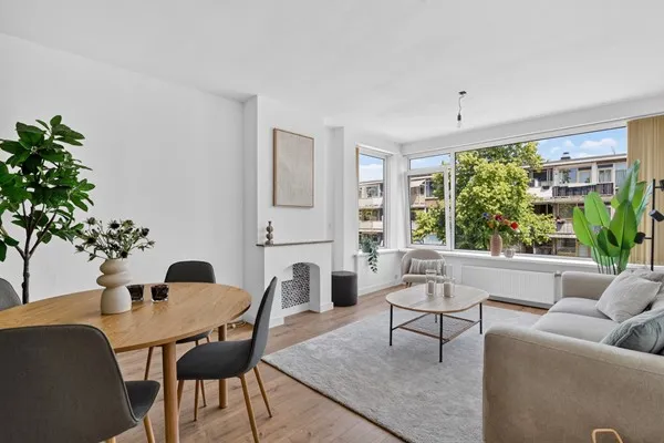 Appartement te koop: Prinses Beatrixlaan 64, Centrum Oost Diemen