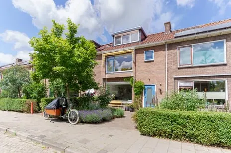 Tussenwoning te koop: Prinses Beatrixstraat 10, Den Hoorn Den Hoorn (Zh)