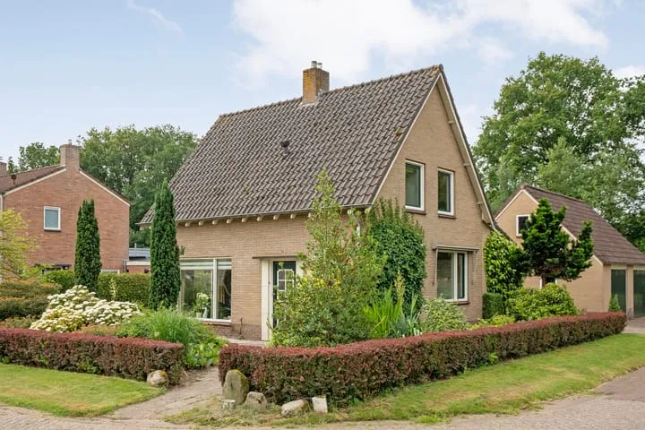 Detached house for sale: Prinses Beatrixstraat 22, Vledder Vledder