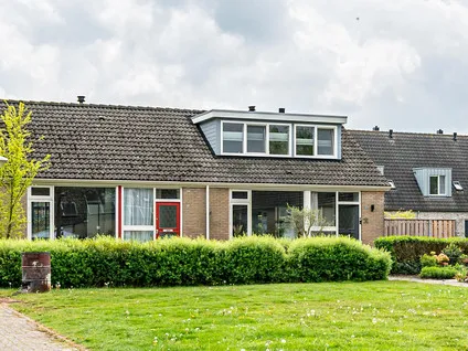 Hoekwoning te koop: Prinses Christinalaan 17, Koekange Koekange