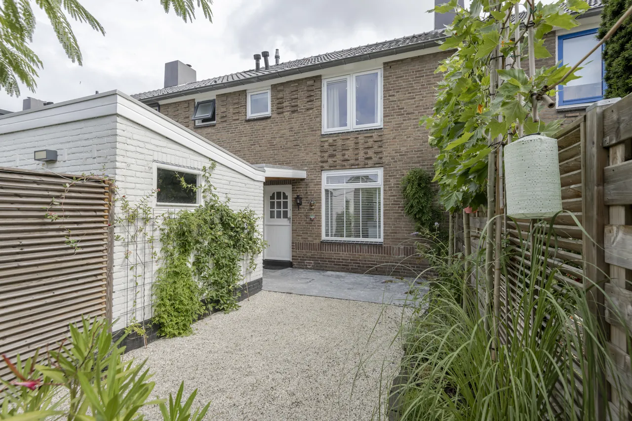 Tussenwoning te koop: Prinses Irenehof 87, Naarden