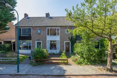 Terraced house for sale: Prinses Irenelaan 10, Oranje Nassau Oegstgeest