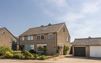 Twee-onder-één-kap te koop: Prinses Irenelaan 36, Kern Leusden-Zuid Leusden