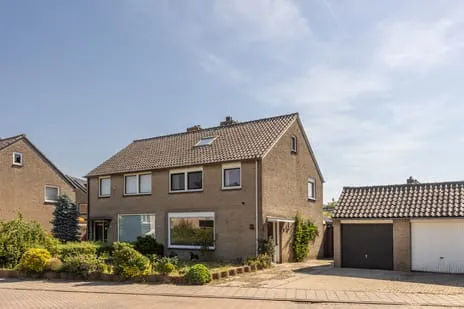 Semi-detached for sale: Prinses Irenelaan 36, Kern Leusden-Zuid Leusden