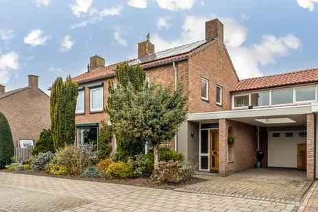 Terraced house for sale: Prinses Irenestraat 14, Braken-Oost Drunen