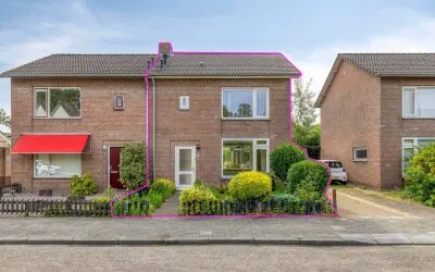 Twee-onder-één-kap te koop: Prinses Irenestraat 5, Overasselt Overasselt