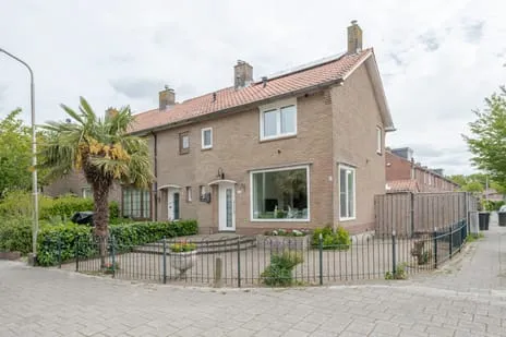 Hoekwoning te koop: Prinses Margrietplantsoen 92, Midden Eng-Oost Bussum