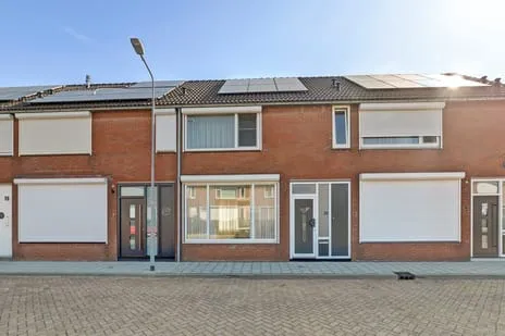 Tussenwoning te koop: Prinses Margrietstraat 15, Poldertje Arnemuiden