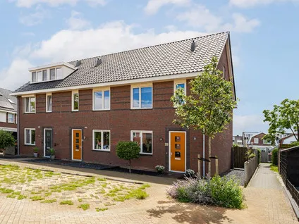 Hoekwoning te koop: Prinses Margrietstraat 28, BH west Hardinxveld-Giessendam