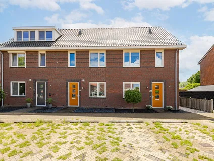 Hoekwoning te koop: Prinses Margrietstraat 28, BH west Hardinxveld-Giessendam