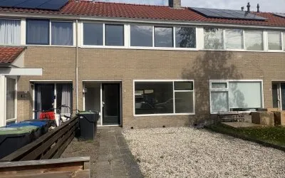 Terraced house for sale: Prinses Margrietstraat 8, Joure, Zuiderveld Joure
