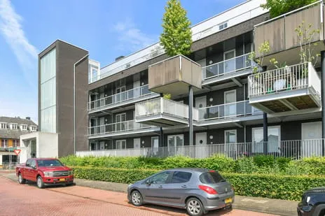 Appartement te koop: Prinses Máximastraat 60, Velp-Noord boven spoorlijn Velp (Ge)