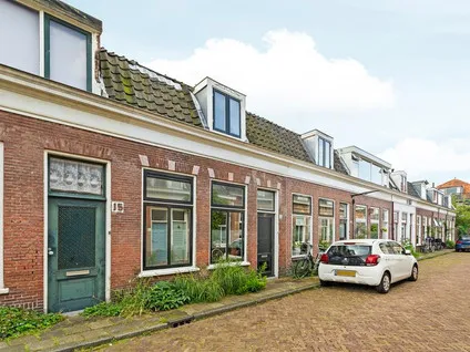 Tussenwoning te huur: Prinses Wilhelminastraat 13, Tuinstadwijk Leiden