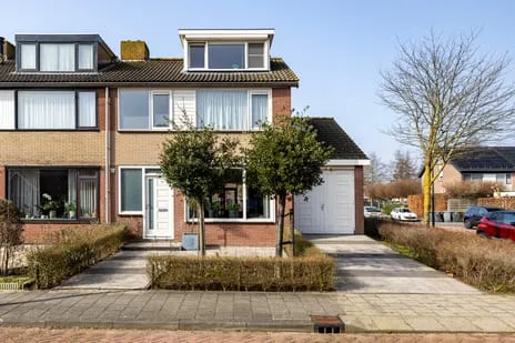 Hoekwoning te koop: Prinses Beatrixstraat 12, Zegveld (dorp) Zegveld