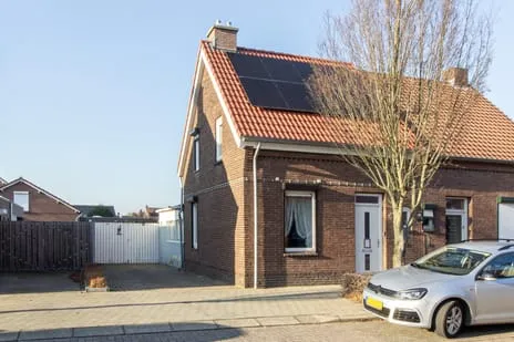 Twee-onder-één-kap te koop: Prinses Beatrixstraat 14, Echt Centrum Echt