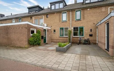 Tussenwoning te koop: Prinses Irenehof 71, Vierhoven Naarden