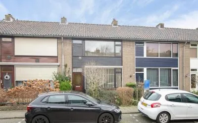 Tussenwoning te koop: Prinses Irenestraat 37, Waddinxveen