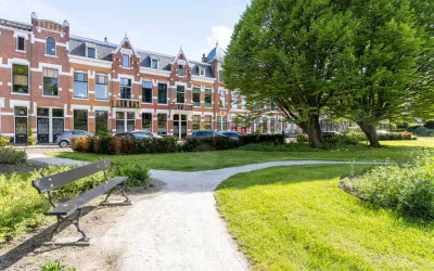 Tussenwoning te koop: Prinses Julianapark 12, Stationsbuurt Sneek