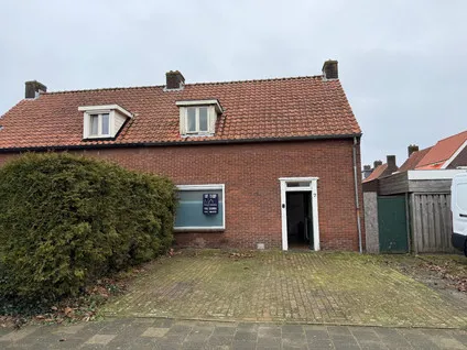 Twee-onder-één-kap te koop: Prinses Margrietstraat 7, omg. 'Prinsessen' wijk Oisterwijk