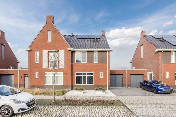 Tussenwoning te koop: Prinsessenlaan 51, Oud Gastel Oud Gastel