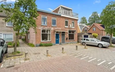 Twee-onder-één-kap te koop: Prof. Aalbersestraat 6, Huis de Geer Nieuwegein