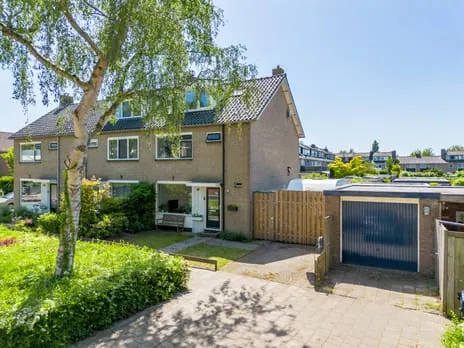Hoekwoning te koop: Prof. Fockema Andreaelaan 37, Professorenwijk Baarn