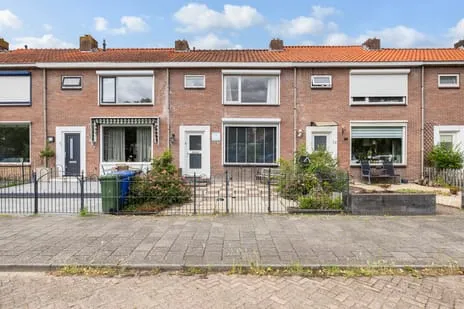Terraced house for sale: Prof. Keesomlaan 24, Winklerplein-Noord Sliedrecht