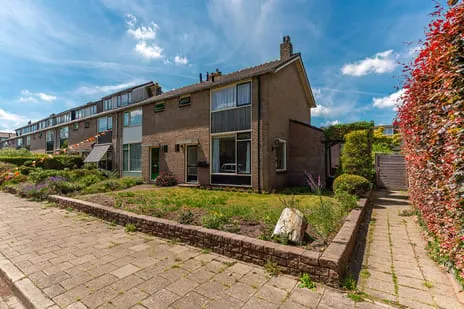 Hoekwoning te koop: Prof. Kranenburglaan 15, Professorenwijk Baarn
