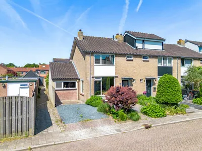 Hoekwoning te koop: Prof. Oppenheimlaan 1, Professorenwijk Baarn