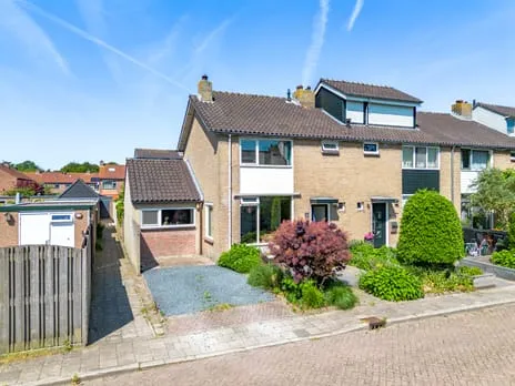 Hoekwoning te koop: Prof. Oppenheimlaan 1, Professorenwijk Baarn